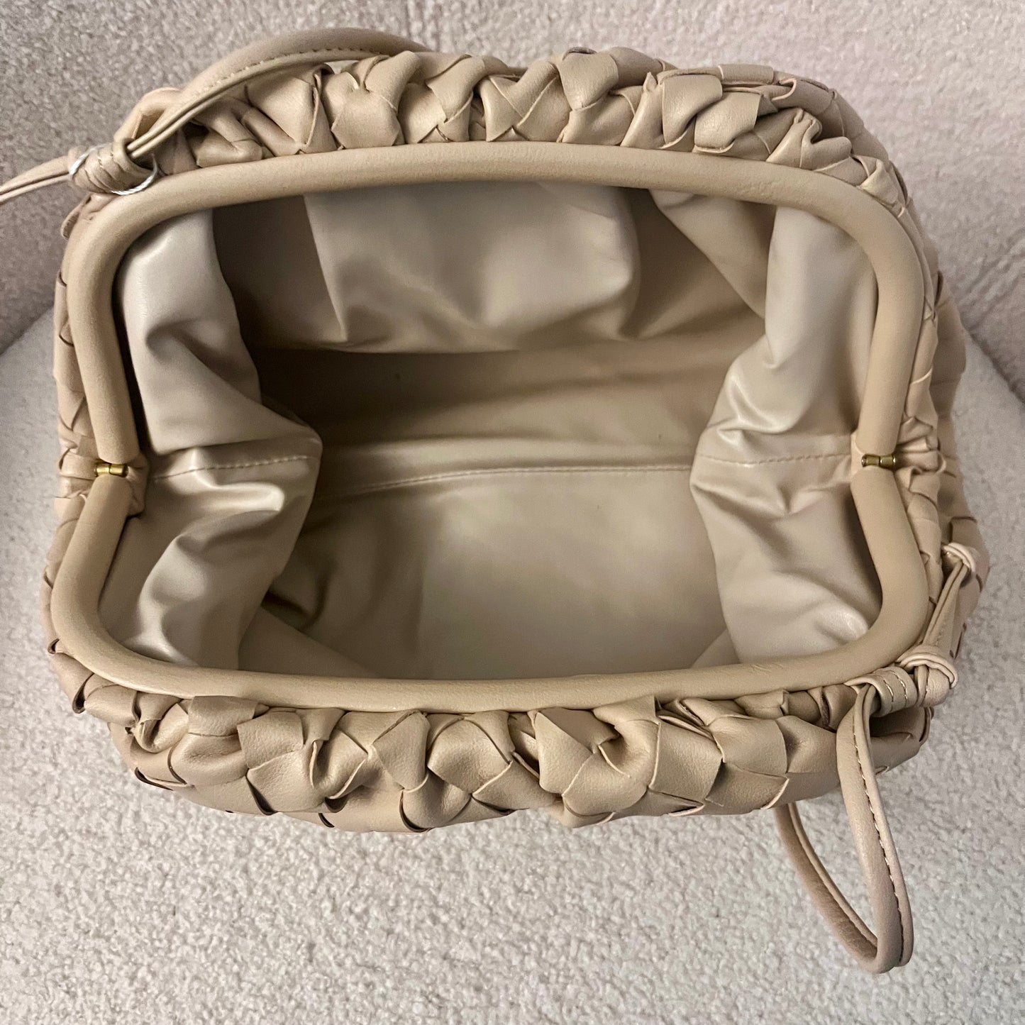 CLOUD CLUTCH BAG NUDE