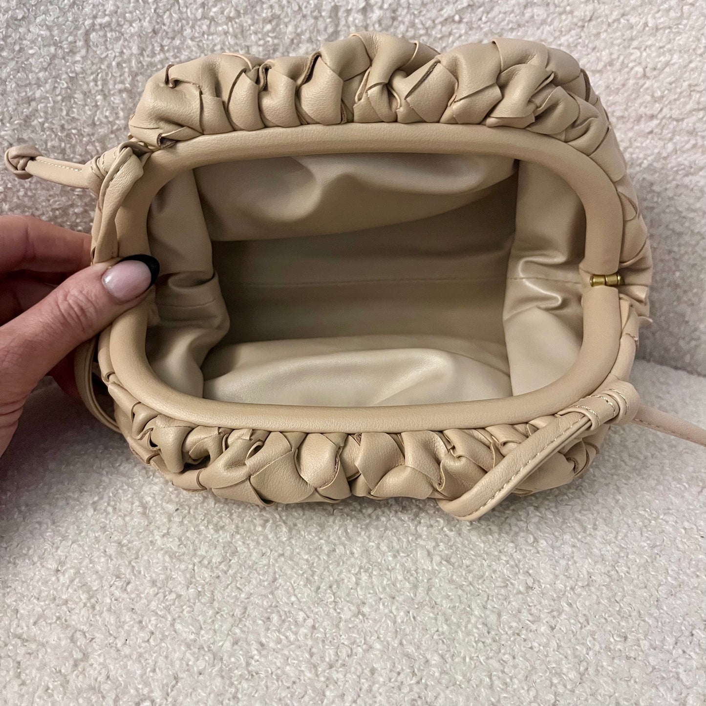 CLOUD CLUTCH BAG NUDE